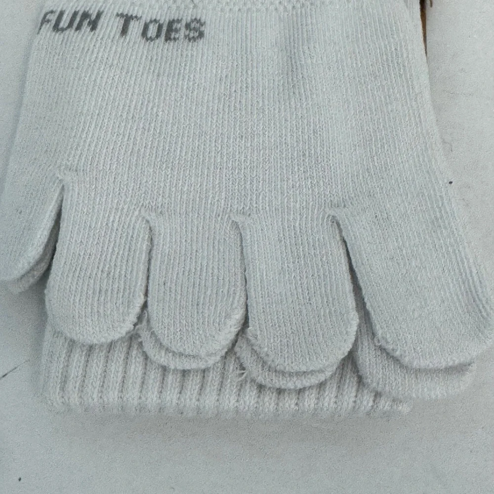 Fun Toes White Athletic Toe Socks 3 Pairs Arch Support Breathable Mesh Size 6-12